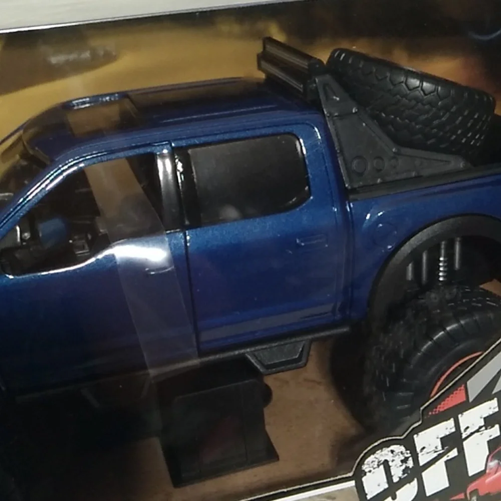 NIB Off Road 2017 Ford F-150 Blue Raptor Die Cast Scale 1/24 2020